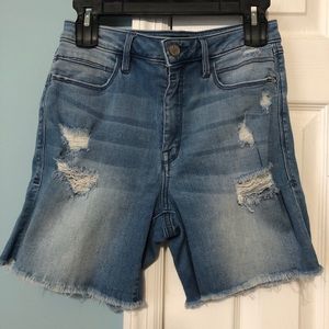 Bebé brand denim shorts size 28